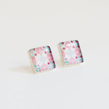 Load image into Gallery viewer, Aretes Cuadrados con Fotografía de Azulejos de Mosaico Rosa en plata 925