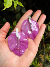 Cargar imagen en el visor de la galería, Aretes de Bugambilia Violeta Inmortalizados