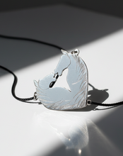 Load image into Gallery viewer, DONDE GALOPA EL ALMA- El Corazón que Nace de la Fuerza · Edición Limitada