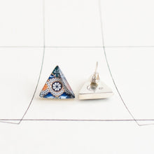 Cargar imagen en el visor de la galería, Aretes Triangulares Talavera Centro