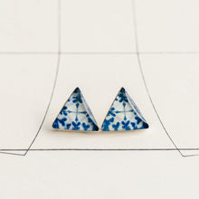 Cargar imagen en el visor de la galería, Aretes triangulares Talavera SMR